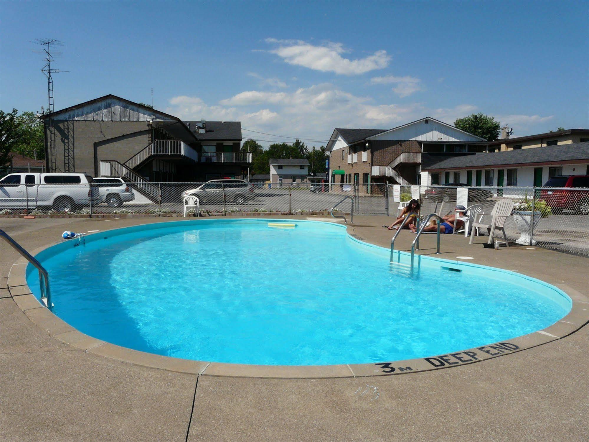 Tropicana Inn Niagara Falls Exterior foto